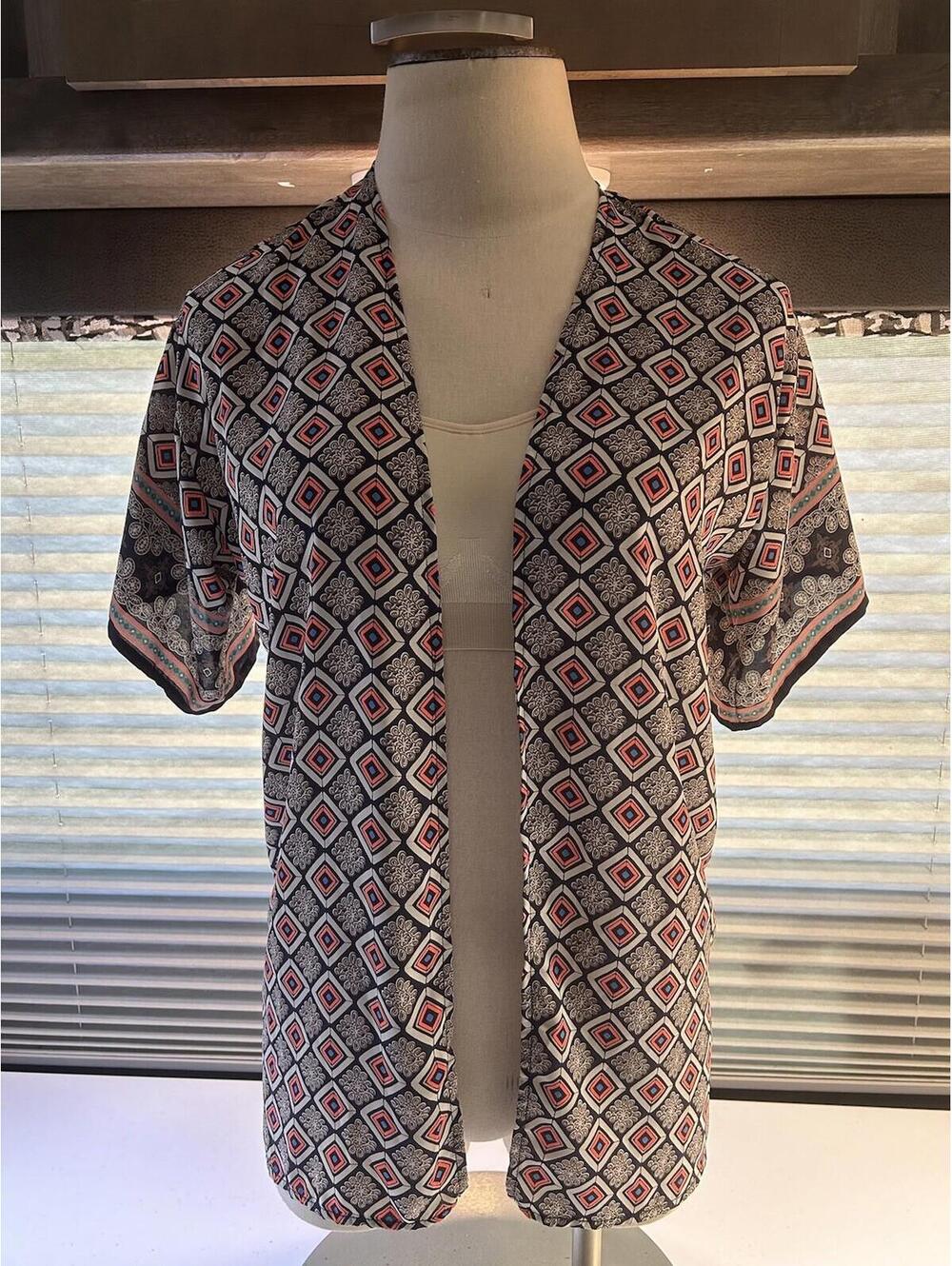 Pink Peony Short Sleeve Open Blouse Cover Geometric Multicolor Women's Large
